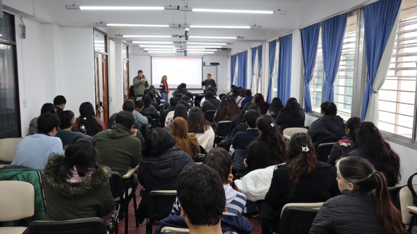 CURSOS INTENSIVOS INTERSEMESTRALES: NUEVAS OPORTUNIDADES PARA GARANTIZAR EL AVANCE ESTUDIANTIL