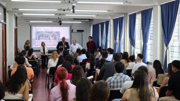 DIPLOMATURA EN LIDERAZGO GLOBAL: PRIMER ENCUENTRO ENTRE ESTUDIANTES, DOCENTES Y AUTORIDADES.