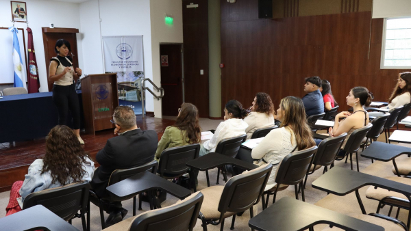 LAS NEUROCIENCIAS COMO MOTOR DE CAMBIO: SE REALIZ&Oacute; EL TALLER DE EMPODERAMIENTO FEMENINO EN LA FACULTAD.